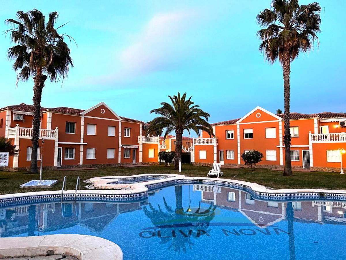 Oliva Nova Beach & Golf Resort Club Sevilla VI エクステリア 写真